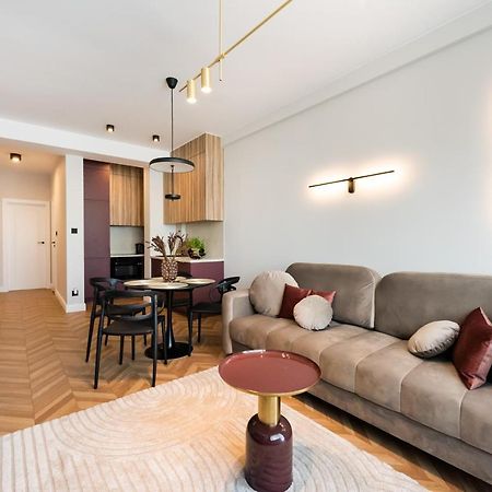 Remarkable City Centre Apartment Warsaw Exterior photo